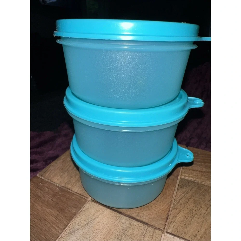 TUPPERWARE 1321 Snack Cups Set Lot Of 3 Bowls 7 oz Serving Dip Dish Blue Teal